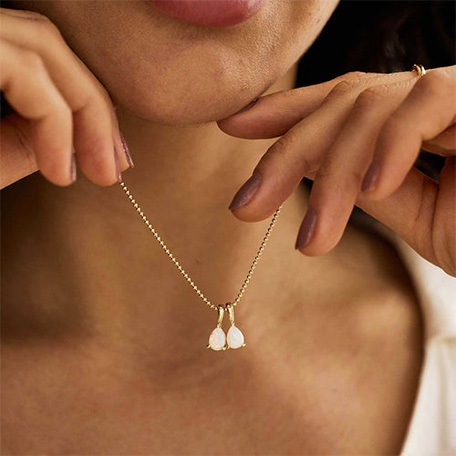 Custom Gemstone Necklace with Birthstones – Minimal & Meaningful