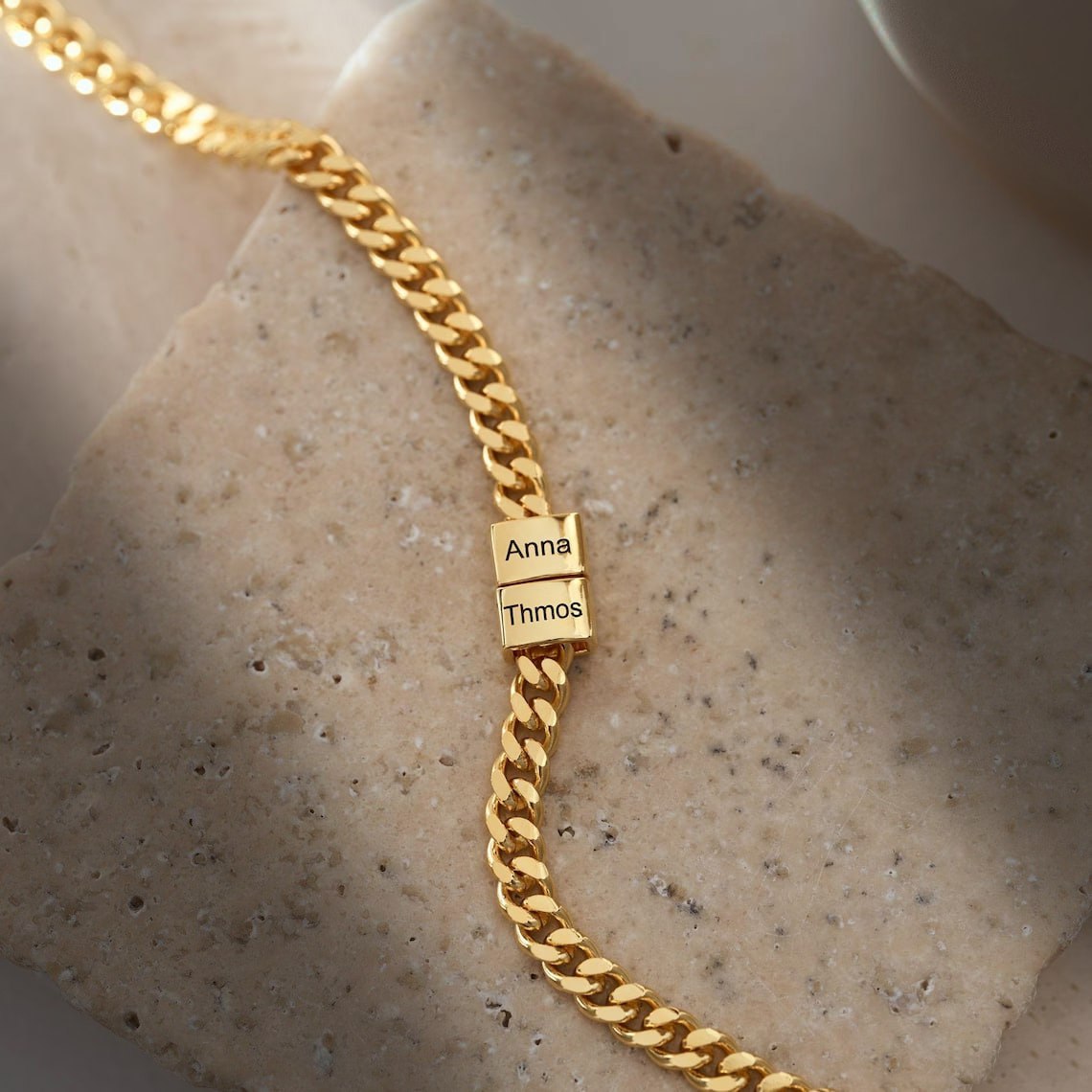 Custom Name Plate Necklace – Personalized Pendant
