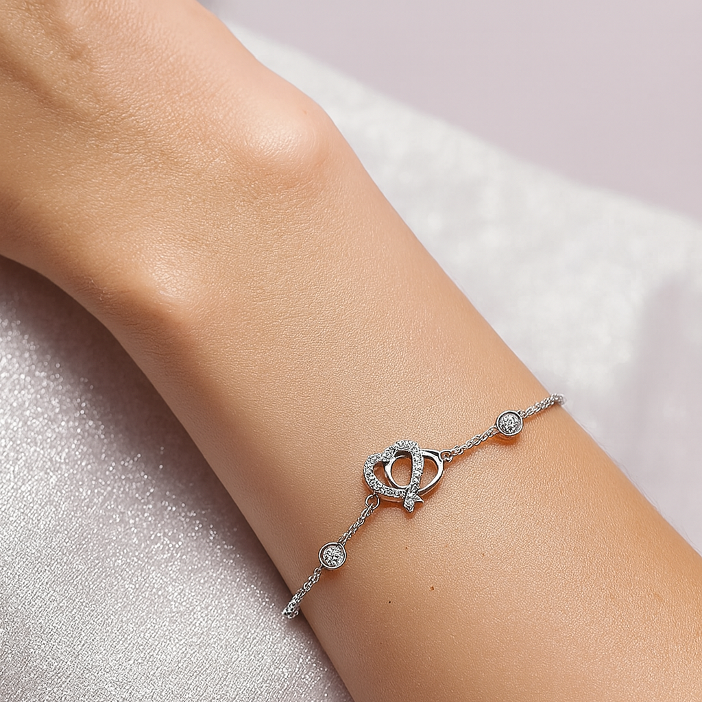 Forever Yours – Interlocking Love Bracelet