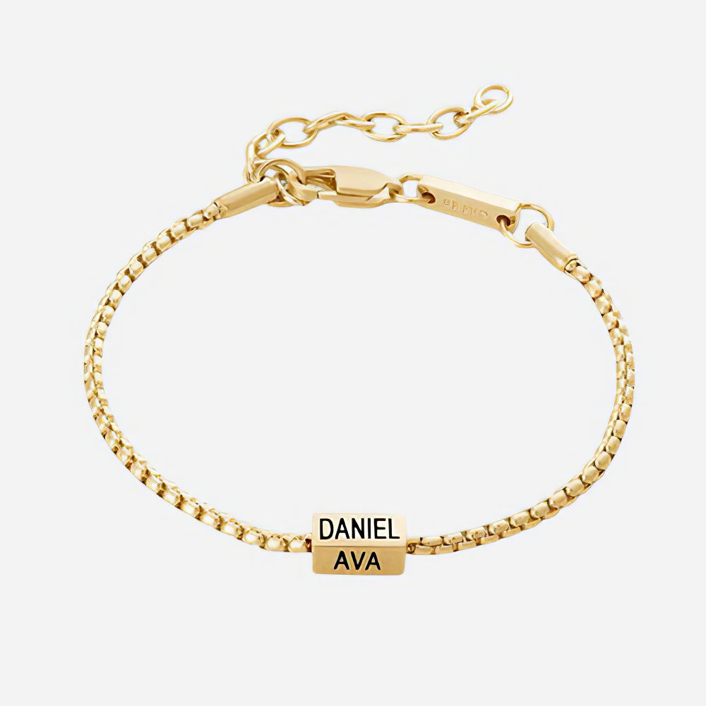 Personalized Dad Bar Bracelet – Custom Name Engraving for Dad, Mom, or Family