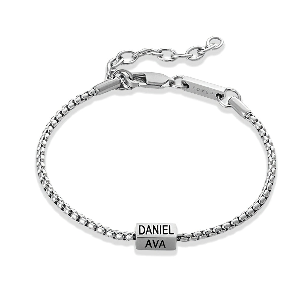Personalized Dad Bar Bracelet – Custom Name Engraving for Dad, Mom, or Family