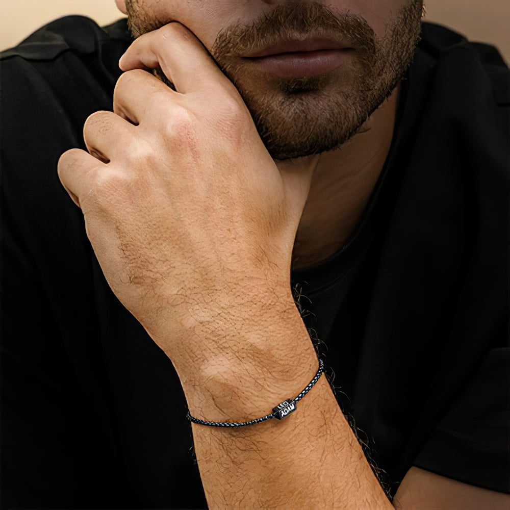 Personalized Dad Bar Bracelet – Custom Name Engraving for Dad, Mom, or Family